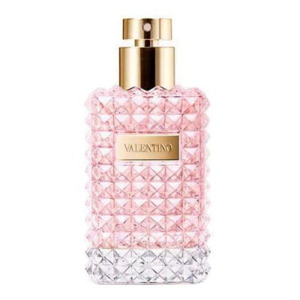 Valentino Donna Acqua combines the elegance of flowers with the sweetness of almonds